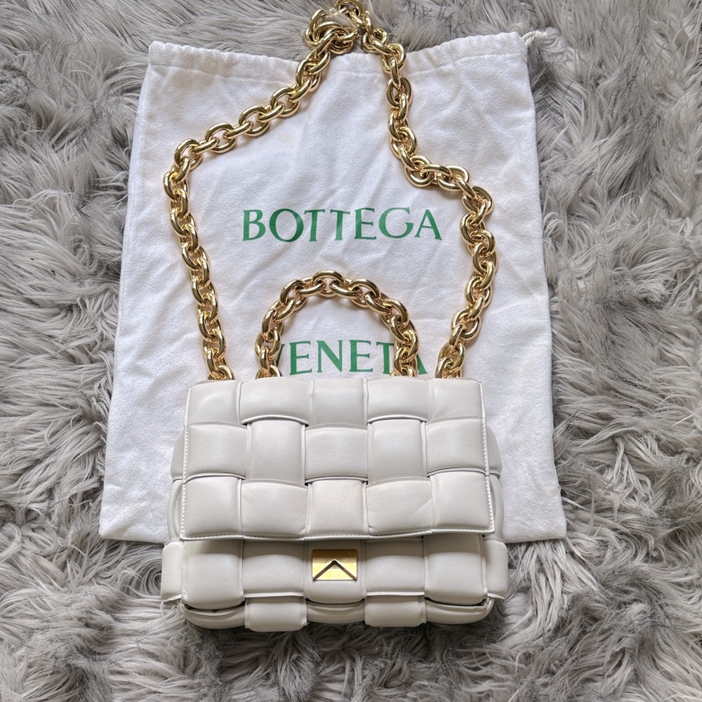 Bottega Veneta Chain Cassette Padded Intrecciato Crossbody Bag - White/Gold